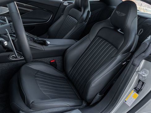 Used 2026 Aston Martin DB12 Coupe RWD image 26