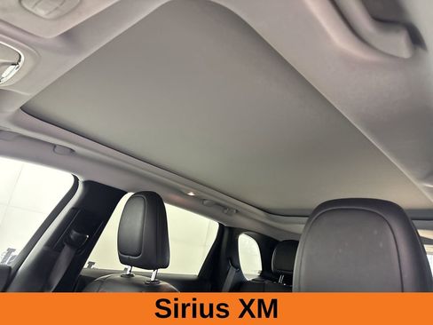 Used 2022 Jeep Cherokee Trailhawk w/ Sun, Sound & Nav Group AWD/4WD image 12
