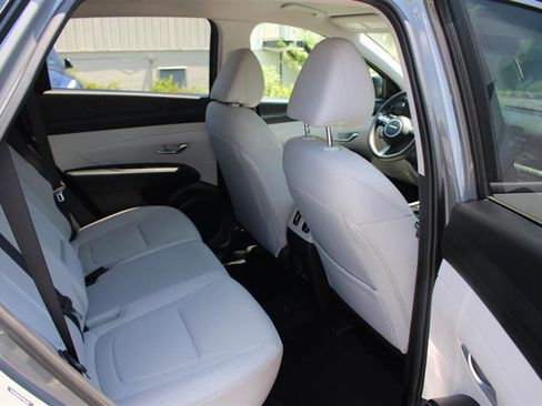Used 2025 Hyundai Tucson SEL FWD image 13