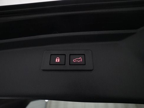Used 2025 Subaru Outback Limited AWD/4WD image 15