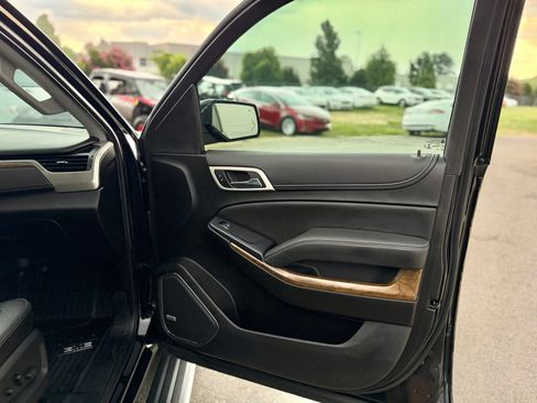 Used 2019 GMC Yukon XL Denali w/ Denali Ultimate Package RWD image 32
