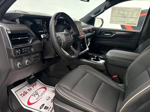 New 2026 GMC Yukon Elevation RWD image 9
