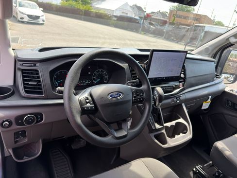 Used 2025 Ford Transit 350 XLT RWD image 23