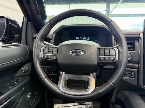 Used 2023 Ford Expedition Max Limited image 22