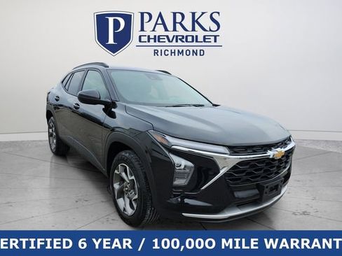 Certified 2025 Chevrolet Trax LT w/ LT Convenience Package image 1