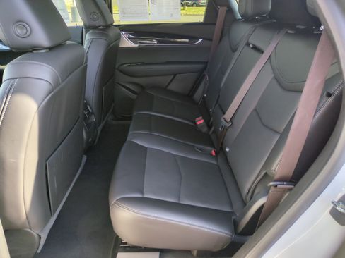 Certified 2024 Cadillac XT5 Premium Luxury FWD image 25