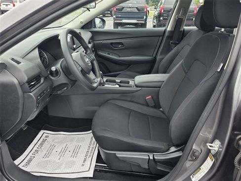 Used 2025 Nissan Sentra S FWD image 20