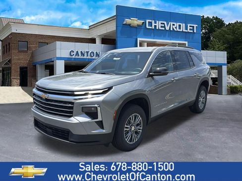 New 2026 Chevrolet Traverse LT w/ LPO, Floor Liner Package FWD image 1