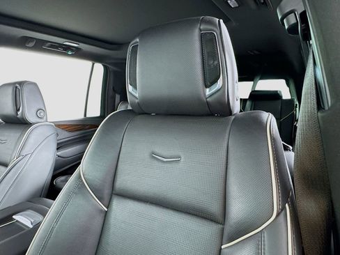 Used 2022 Cadillac Escalade ESV Premium Luxury AWD/4WD image 15
