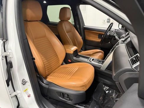 Used 2019 Land Rover Discovery Sport HSE Luxury image 39