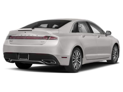 Used 2019 Lincoln MKZ Reserve FWD image 2