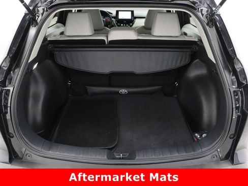 Certified 2025 Toyota Corolla Cross LE image 31