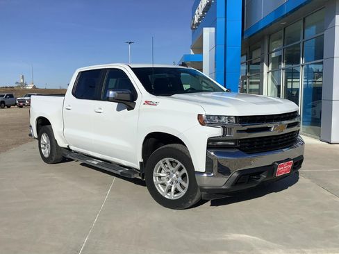 Used 2021 Chevrolet Silverado 1500 LT image 3