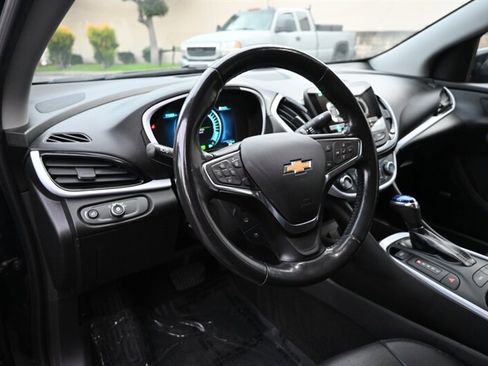 Used 2018 Chevrolet Volt LT w/ Comfort Package image 27