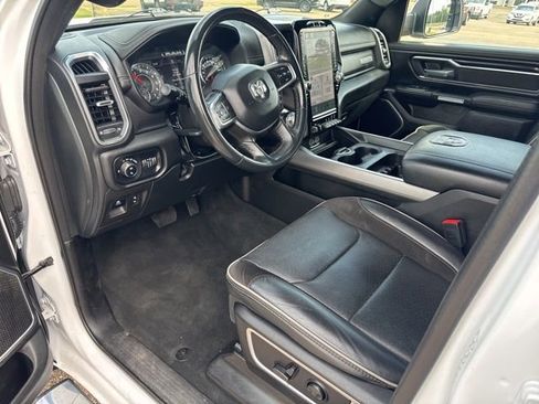 Used 2023 RAM 1500 Laramie AWD/4WD image 11