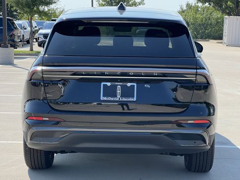 New 2025 Lincoln Nautilus Premier w/ Equipment Group 102A image 8