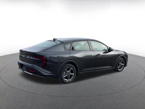Used 2025 Kia K4 LXS image 15