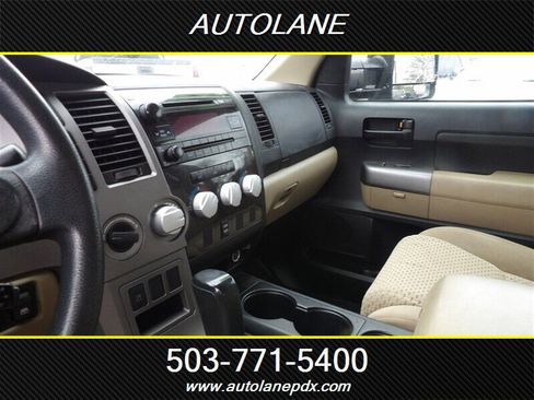 Used 2012 Toyota Tundra 4x4 CrewMax image 8