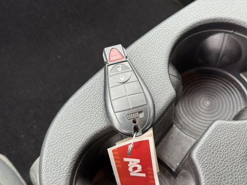 Used 2017 RAM 1500 Express AWD/4WD image 25