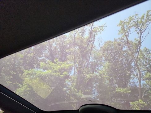 New 2025 Land Rover Discovery Dynamic SE image 28