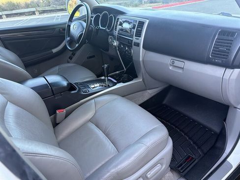 Used 2008 Toyota 4Runner Limited AWD/4WD image 13