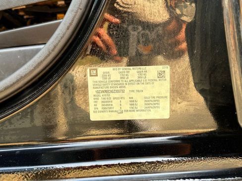 Used 2016 Chevrolet Silverado 1500 LT w/ Midnight Edition image 57