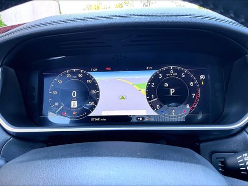 Used 2019 Land Rover Range Rover Sport HSE AWD/4WD image 26