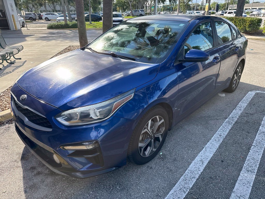 Used 2019 Kia Forte LXS FWD image 2