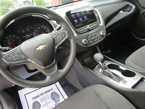 Used 2023 Chevrolet Malibu LS w/ Driver Confidence Package image 14