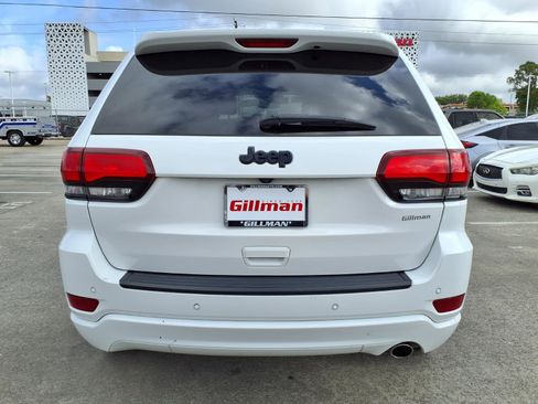 Used 2019 Jeep Grand Cherokee Altitude RWD image 23