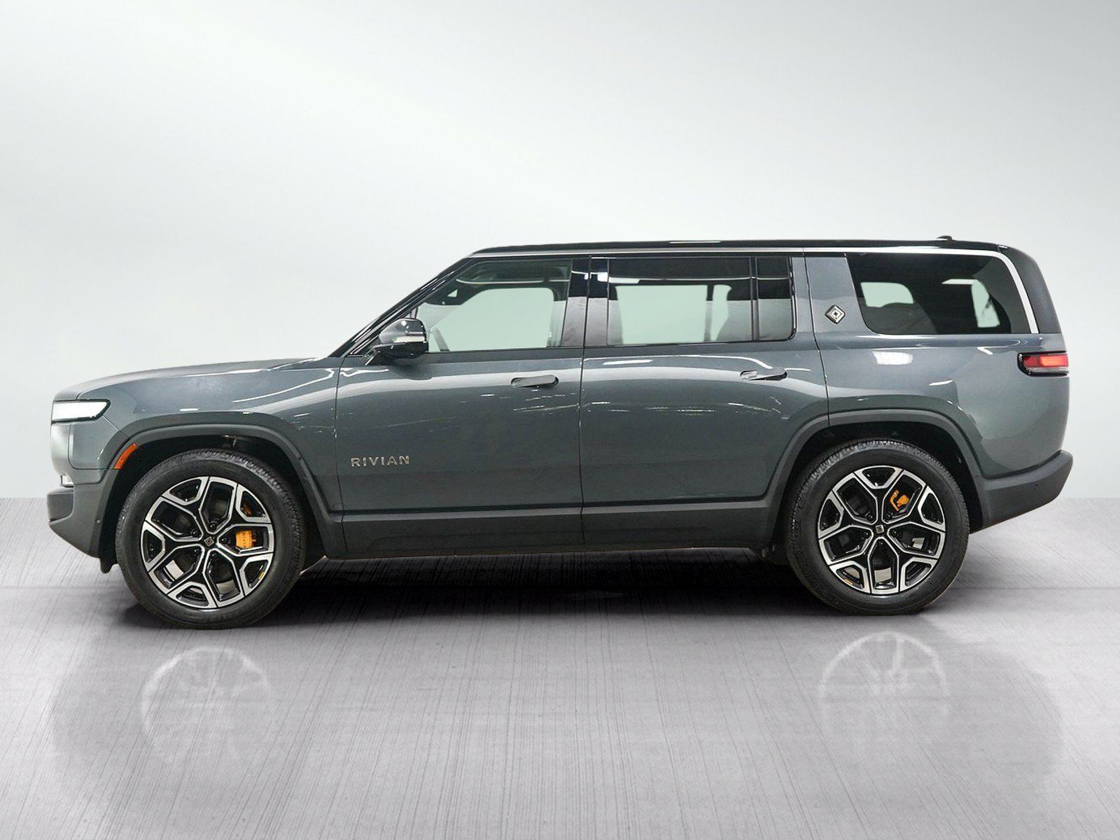 Used 2023 Rivian R1S Adventure Quad AWD/4WD image 2