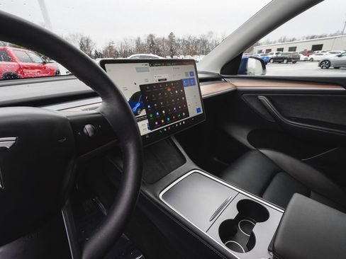 Used 2024 Tesla Model Y Long Range image 20