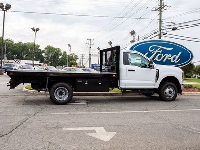 New 2025 Ford F350 XL w/ XL Chrome Package