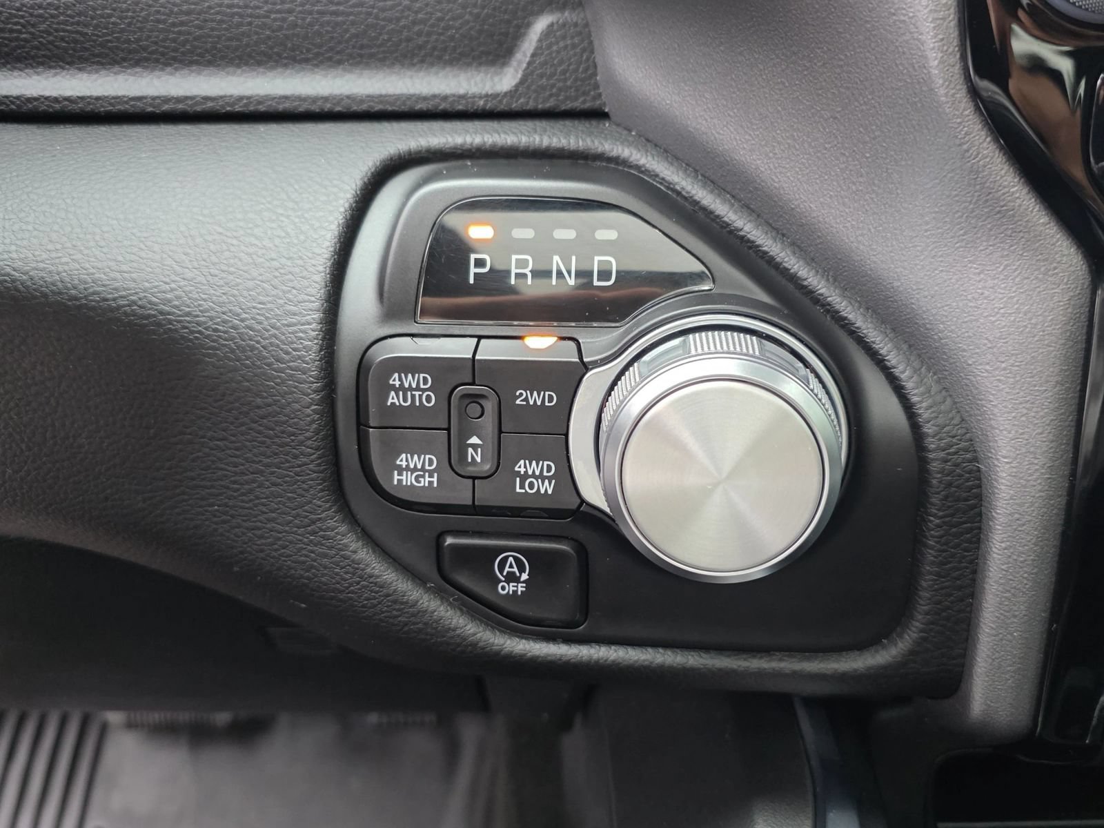 Used 2024 RAM 1500 Laramie AWD/4WD image 20