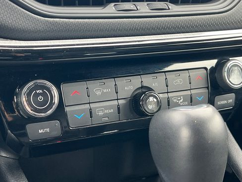 Used 2024 Jeep Compass Trailhawk image 28