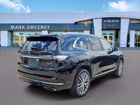 Used 2025 Buick Enclave Avenir AWD/4WD image 6