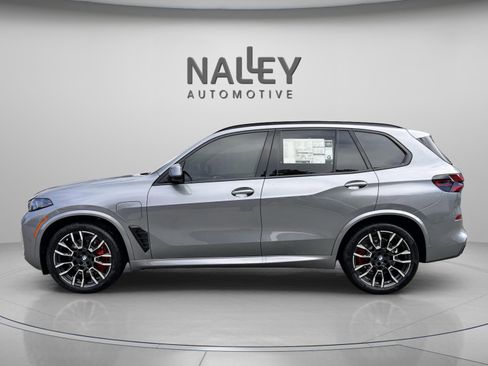 Used 2026 BMW X5 xDrive50e w/ Executive Package image 3
