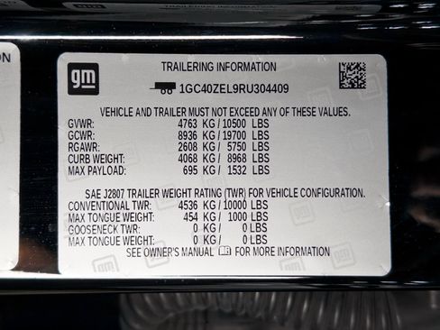 Used 2024 Chevrolet Silverado EV RST AWD/4WD image 30