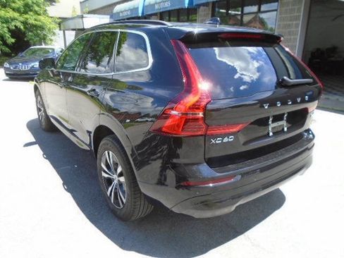 Used 2023 Volvo XC60 B5 Core AWD/4WD image 6