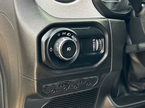 Used 2025 Jeep Wrangler Unlimited Sport AWD/4WD image 36