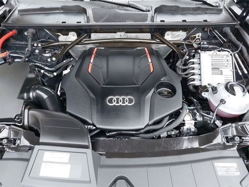 Used 2023 Audi SQ5 Prestige w/ Prestige Package image 39