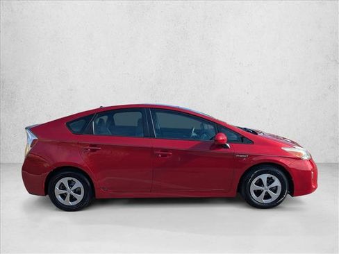 Used 2014 Toyota Prius Three image 4