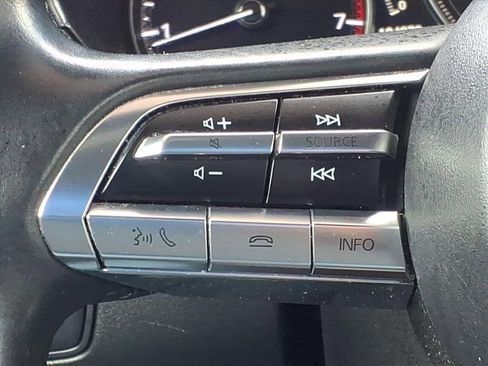 Used 2019 MAZDA MAZDA3 Base image 25