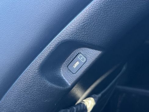 Used 2024 Hyundai Palisade Calligraphy image 22