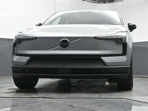 New 2025 Volvo EX30 Ultra w/ Climate Package image 32