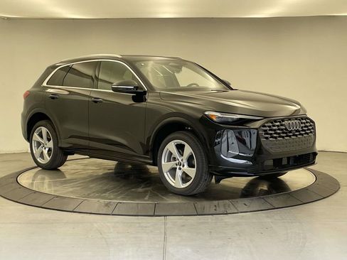 New 2025 Audi Q5 Premium Plus image 9