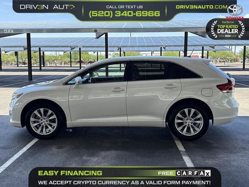Used 2015 Toyota Venza LE FWD image 4