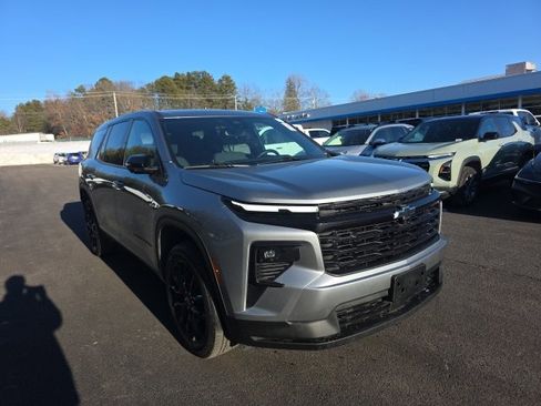 Used 2024 Chevrolet Traverse LS w/ Midnight/Sport Edition image 1