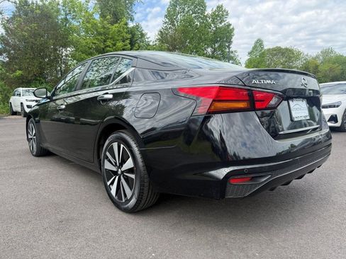 Used 2022 Nissan Altima 2.5 SV FWD image 6