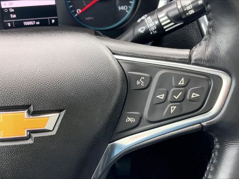 Used 2018 Chevrolet Equinox LT w/ LPO, Protection Package AWD/4WD image 25